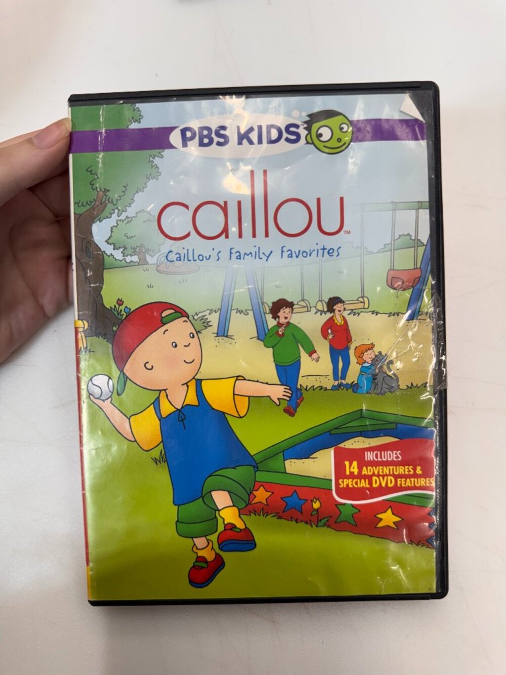 Caillou: Caillou's Family Favorites [DVD] Disc Tested, Working